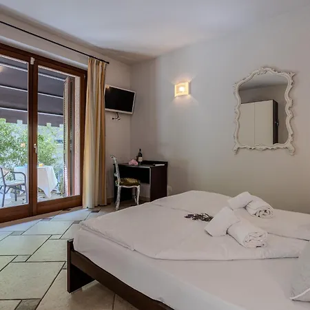 Maddalena 4*