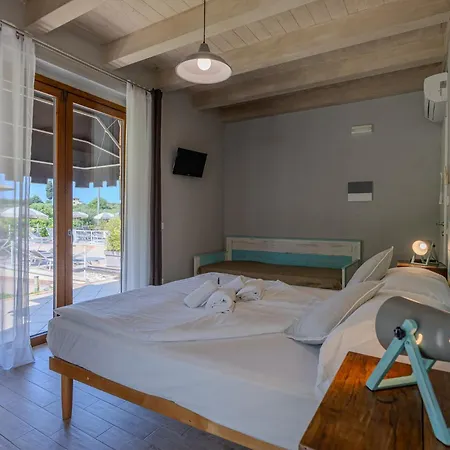 Maddalena Oda ve Kahvaltı 4*