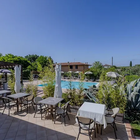 Oda ve Kahvaltı Maddalena 4*