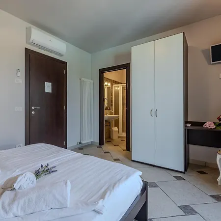 Oda ve Kahvaltı Maddalena